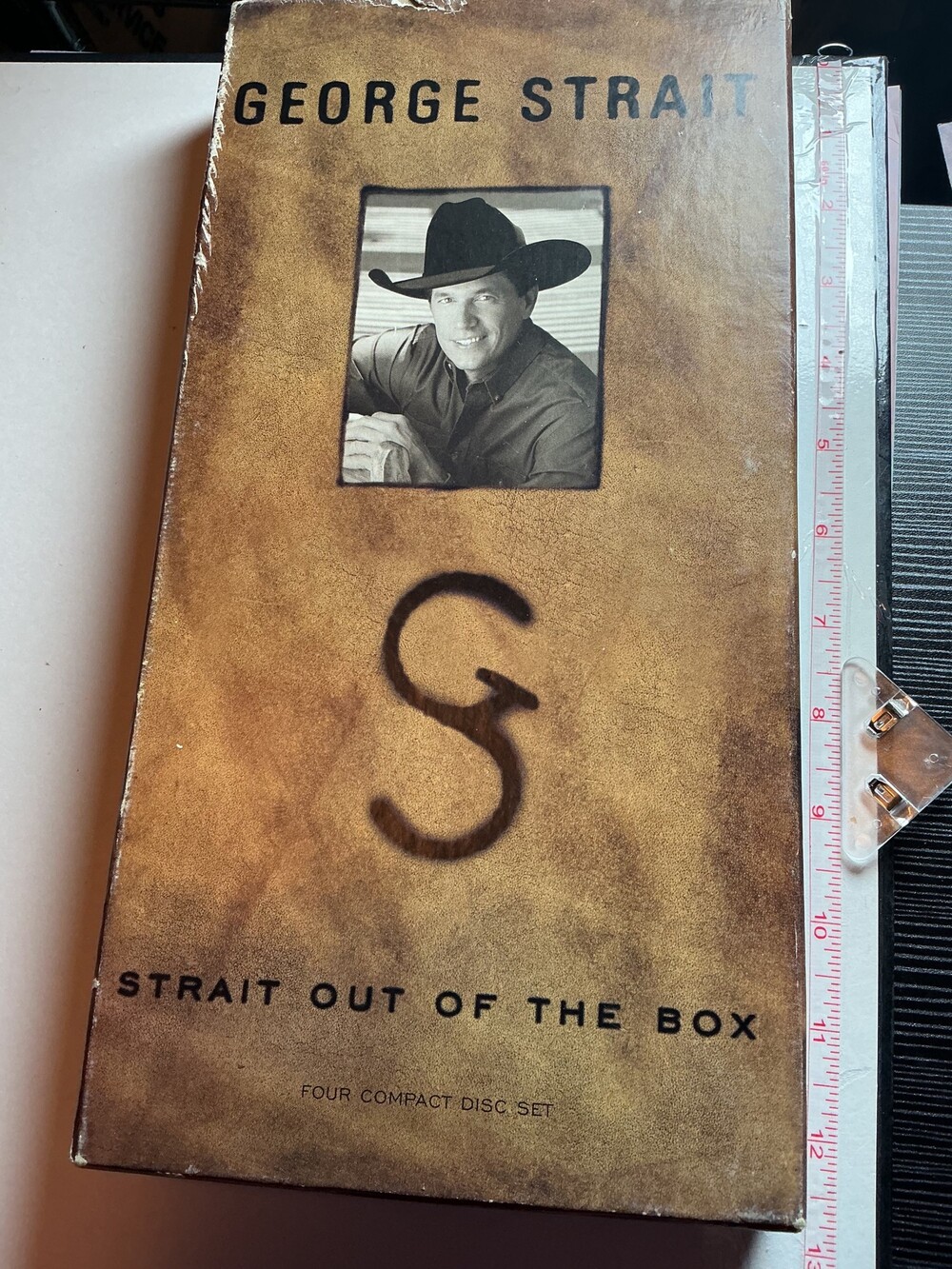 ★ George Strait Strait Out of the Box 4-CD Country Music Box Set 1995k